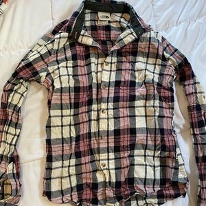 The north face women’s flannel. Light pink, dark blue and white colors